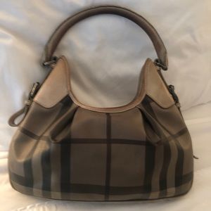 Burberry purse